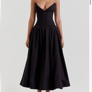 Elegant Black Evening Gown